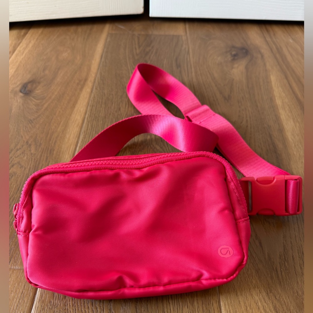 GAP Fit Bright Red Belt Bag